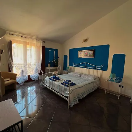 Locazioni Brevi La RosaViola GUEST ROOMS-2